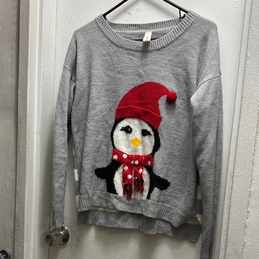 No Boundaries Festive Gray and Red Crew Neck Sweater
